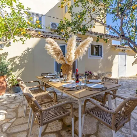 Villa Mariana By *